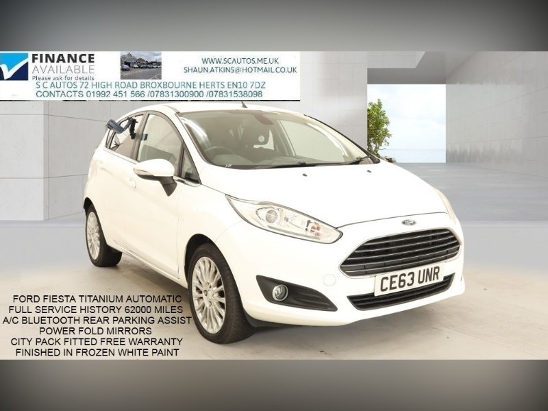 White Ford Fiesta 1.6 Titanium Hatchback 5dr Petrol Powershift Euro 5 105 ps